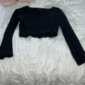 Cropped black sweater!